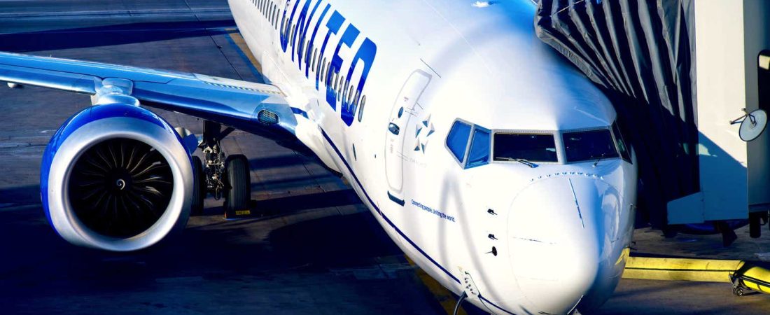 United-Airlines-advierte-fuerte-caida-en-la-demanda-de-vuelos-2024-intriper.jpg