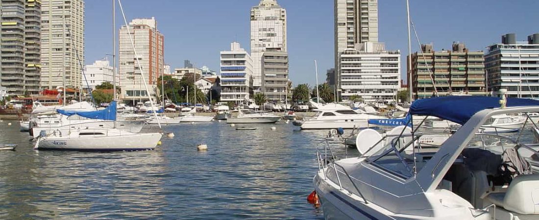 Uruguay impone nuevos controles a quienes ingresen al país en un intento por extremar medidas para combatir el COVID-19 3