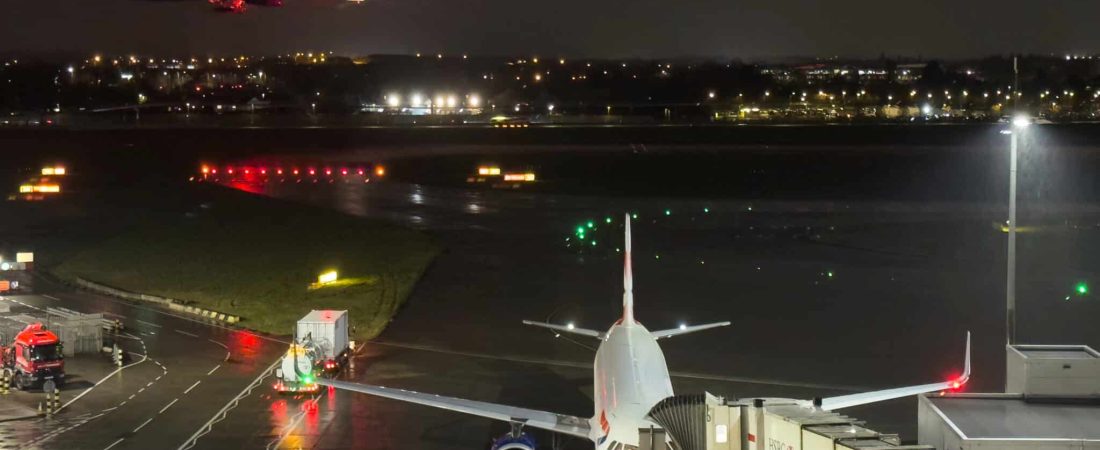 Vuelos-reanudados-en-Heathrow-mientras-persisten-las-interrupciones-de-viaje-intriper.jpg