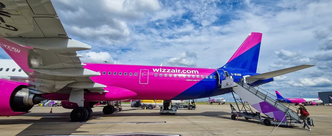 Wizz-Air-inaugura-servicio-nocturno-de-entrega-de-equipaje-en-Reino-Unido-intriper.jpg