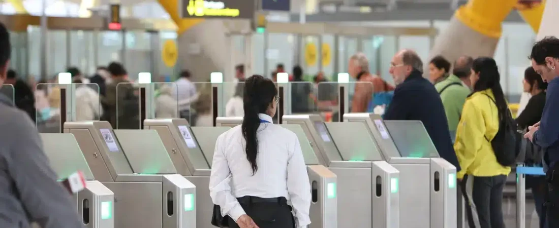 acceso-control-seguridad-aeropuerto-adolfo-suarez-madrid-barajas_96