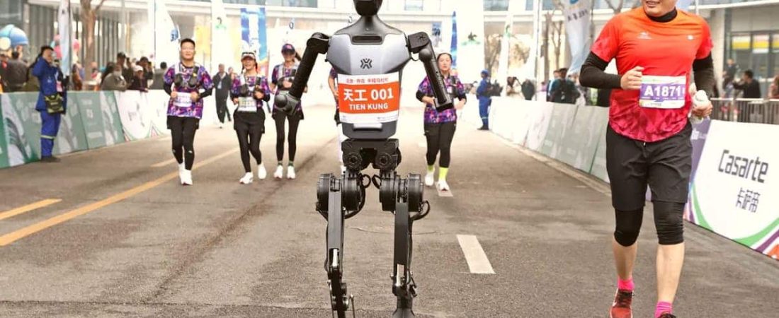 china-organiza-carrera-humanos-y-robots-1