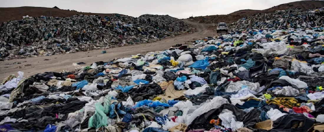 desierto-atacama-basural-ropa-usada-4png