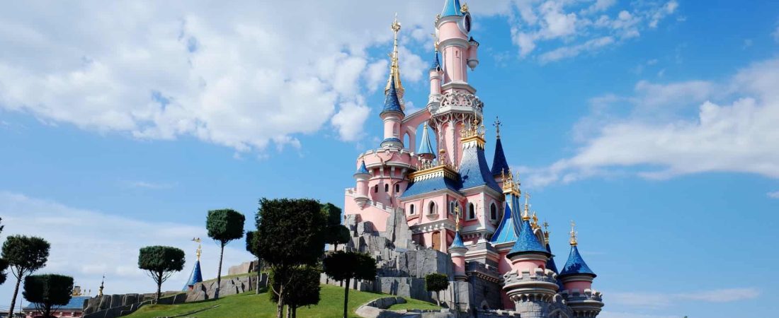 Finalmente Disneyland París no reabrirá sus puertas para las fiestas de fin de año