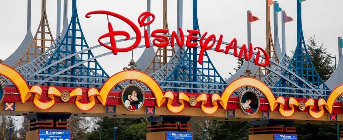 Disneyland y otros parques temáticos de California podrían llegar a abrir sus puertas en el mes de Abril