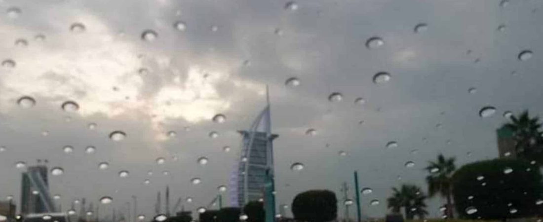 dubai lluvia