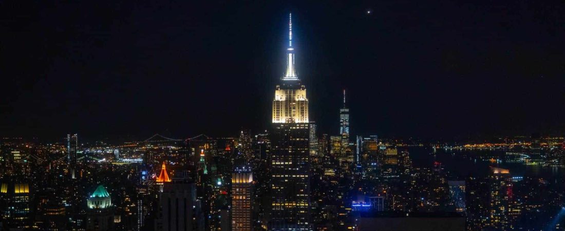 El edificio Empire State Building cumplió 90 años y lo celebrará con recorridos, productos exclusivos y más