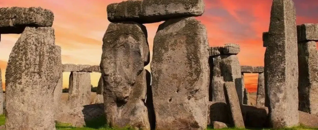 la-piedra-del-altar-de-stonehenge-es-unica