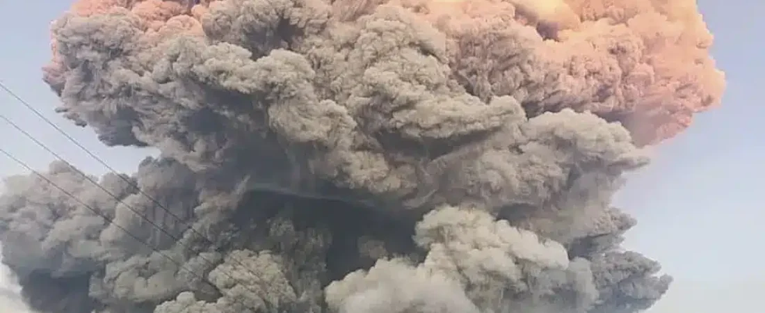 lewotobi-laki-laki-volcano-erupts-in-indonesia