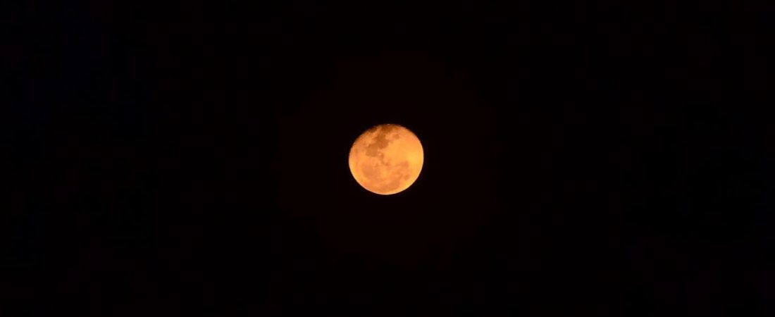 Luna Roja