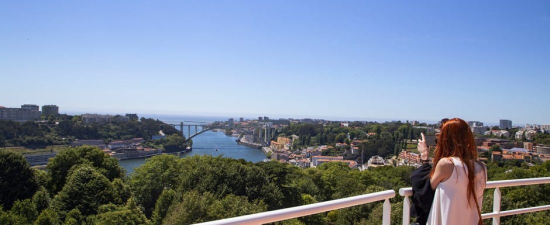 mirador Porto 360, el lugar perfecto para disfrutar las vistas panorámicas ante el río Douro