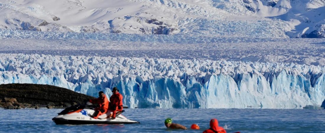nado glaciar perito moreno