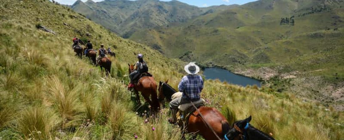 paseo-a-caballo-sierras-de-cordoba