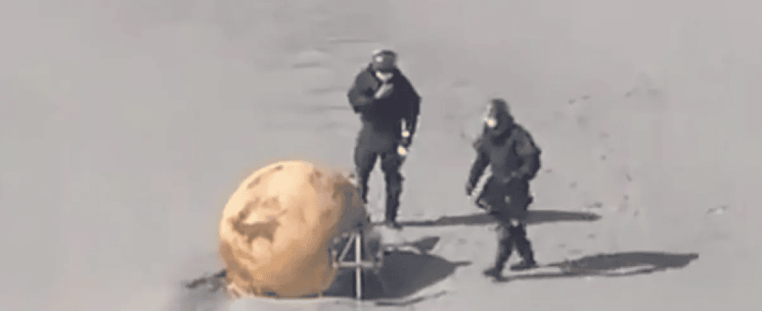 pelota en playa de japón