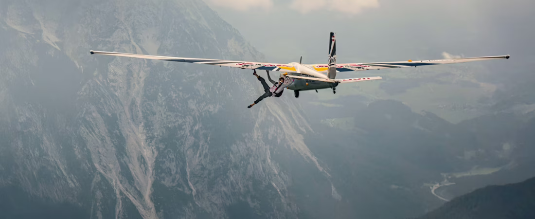 plane-climb-domen-skofic