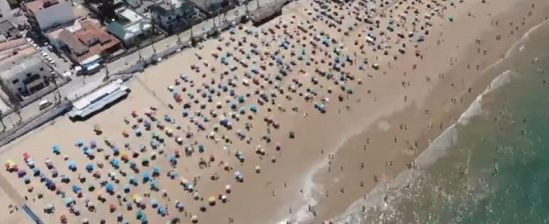 playa España ejemplo de distanciamiento social