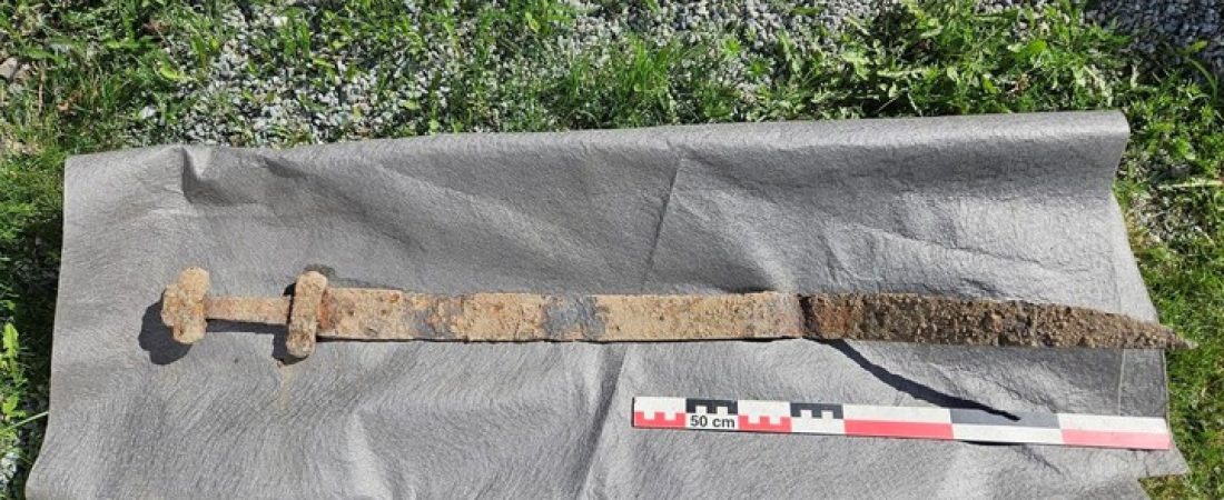puI8Bz1WR_720x0__1