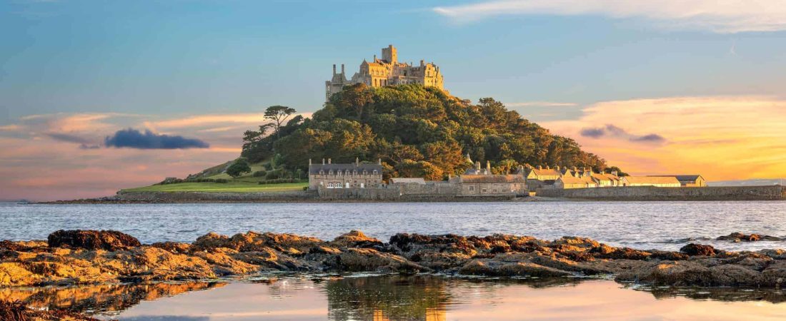 Un castillo de Cornwall, Inglaterra, está en busca de una persona para que cuide el lugar y viva allí