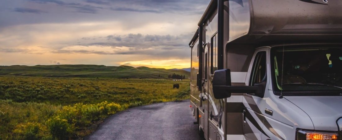 quiet-evening-in-yellowstone_t20_2gPBAV