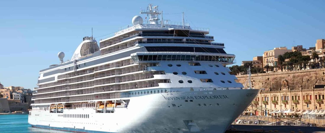 La línea de cruceros Regent Seven Seas Cruises anunció la fecha para el regreso de sus viajes alrededor del mundo