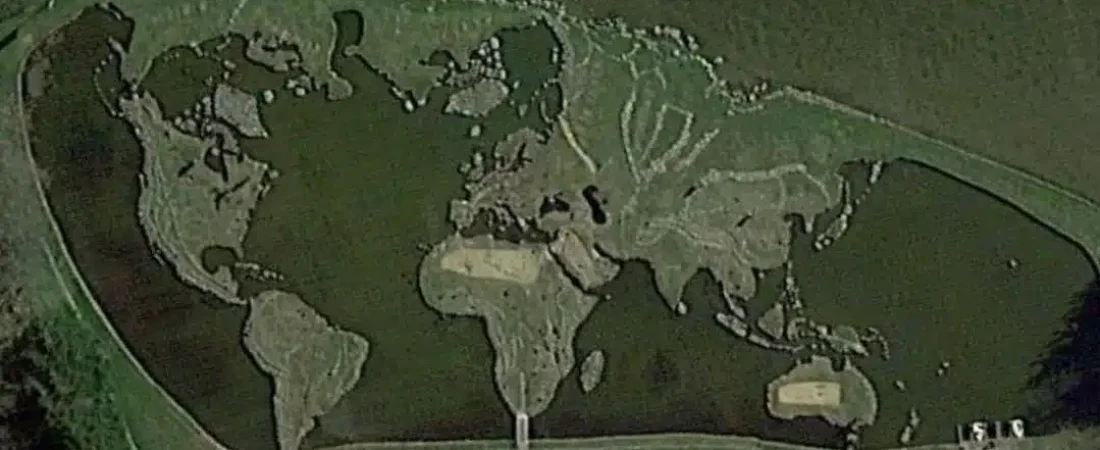 this-lake-in-denmark-contains-a-giant-hand-built-map-of-the-v0-dz0i5ohetnze1