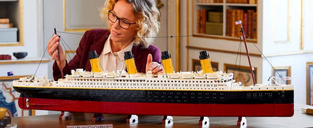 titanic lego