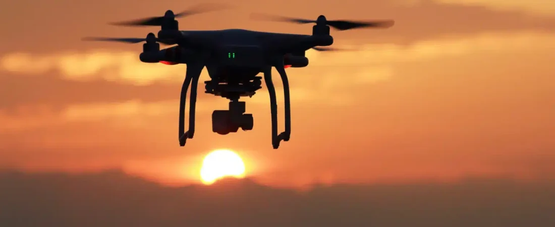 tourist-drone-fine-1536x806