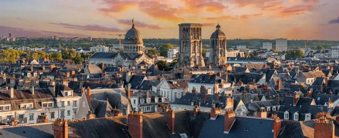 tours_77d22c30_660479338_260806145853_1200x779