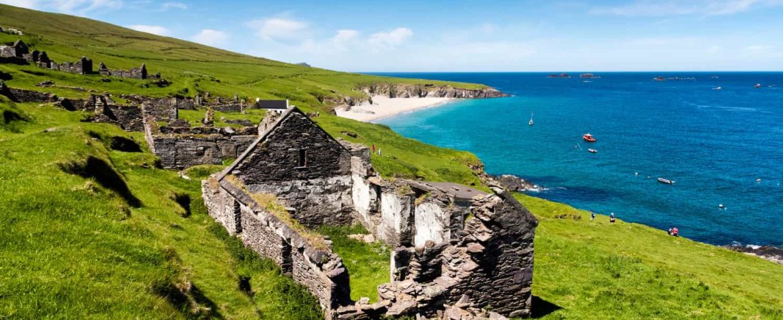 Esta isla irlandesa busca a dos personas para que se hagan cargo de su cafetería y las casas para huéspedes