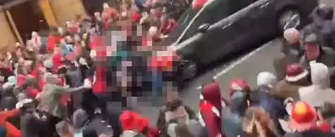 tragedia-liverpool_-un-conductor-atropello-varias-personas-los-festejos-el-titulo-la-premier-league-2jpg