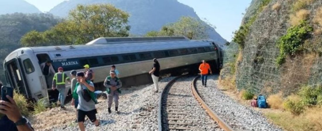 tren-en-mexico-696x381