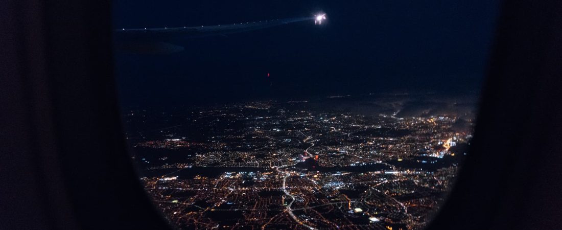 ventana avión noche