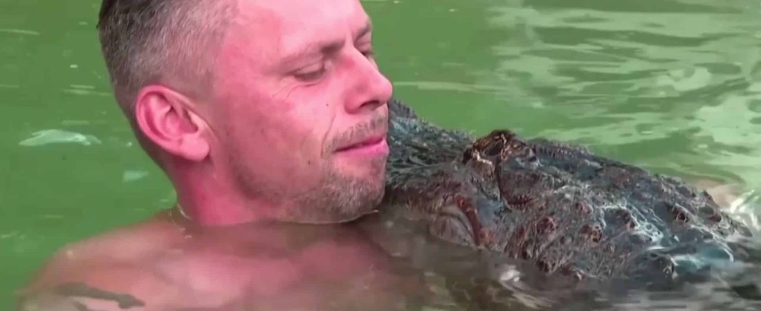 video1483342864-00-00-11-07-still013