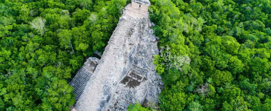 Yacimiento arqueológico Cobá